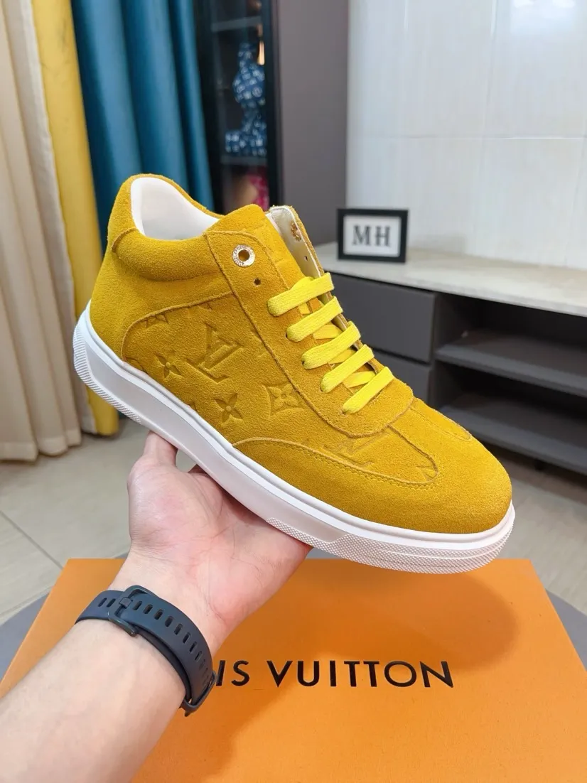 Ex-factory price 420🌹🌹[LV] The latest masterpiece of high-top men's shoes: the upper is made of Italian imported first-layer cowhide with special materials➕full genuine leather lining🔥, making walking more convenient and comfortable! Exclusive new style, stunning work [color]! Create a fashionable personality to set off your uniqueness! A must-have for trendy men! Classic🔥Number: 38-44